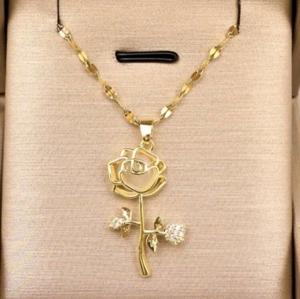 Gold Rose Pendant Necklace